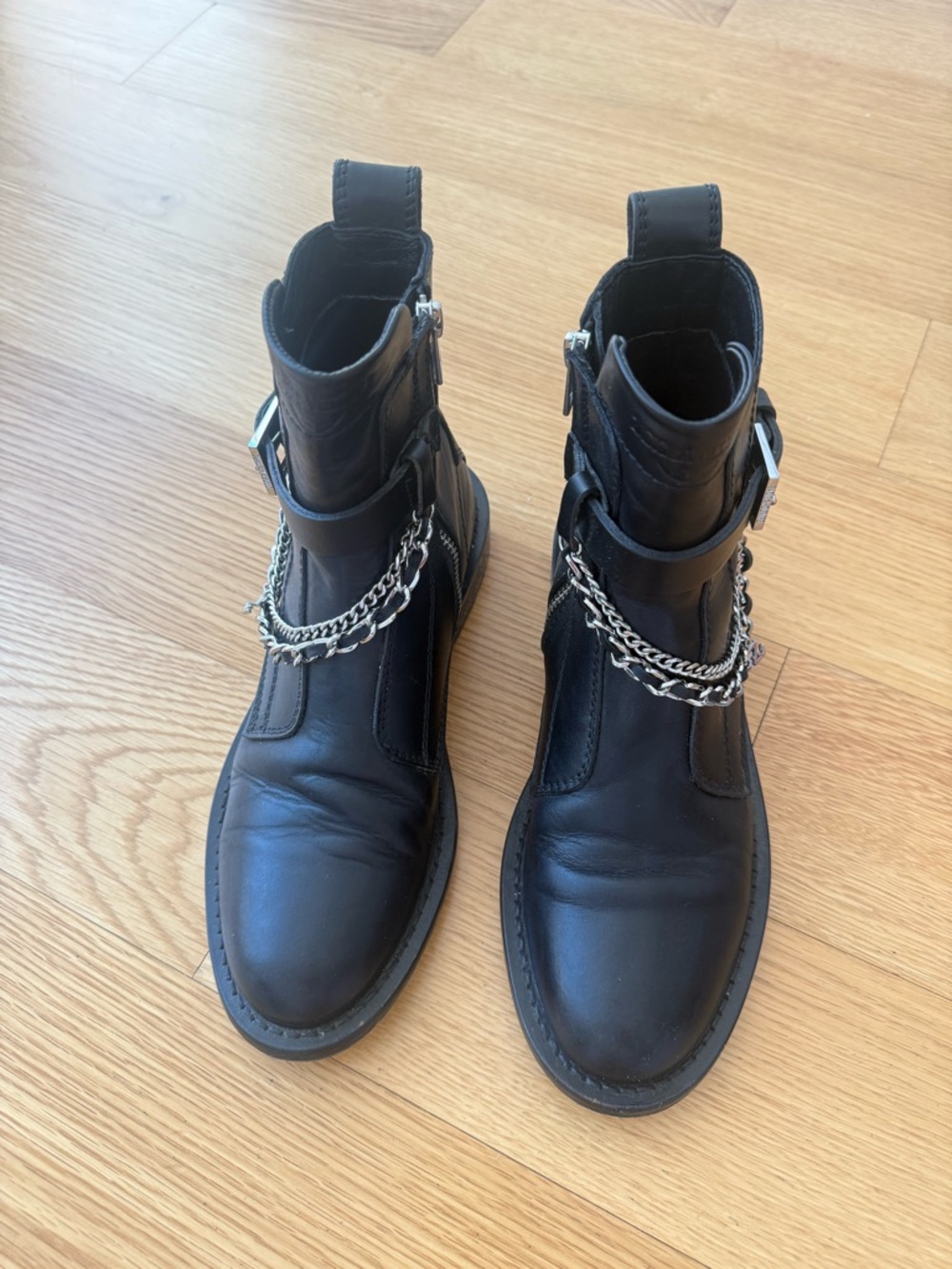 Zadig & Voltaire Black Leather Ankle Boots with Silver Chain Detail - Picture 2 of 6